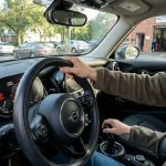 découvrez si vous pouvez continuer à conduire votre peugeot 207 malgré une panne de direction assistée, et les précautions à prendre pour rejoindre votre garage en toute sécurité.